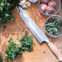 So legen Sie einen Indoor-Garten für Kräuter an So legen Sie einen Indoor-Garten für Kräuter an