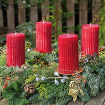 Kränze und Gestecke aus dem Garten Kränze und Gestecke aus dem Garten